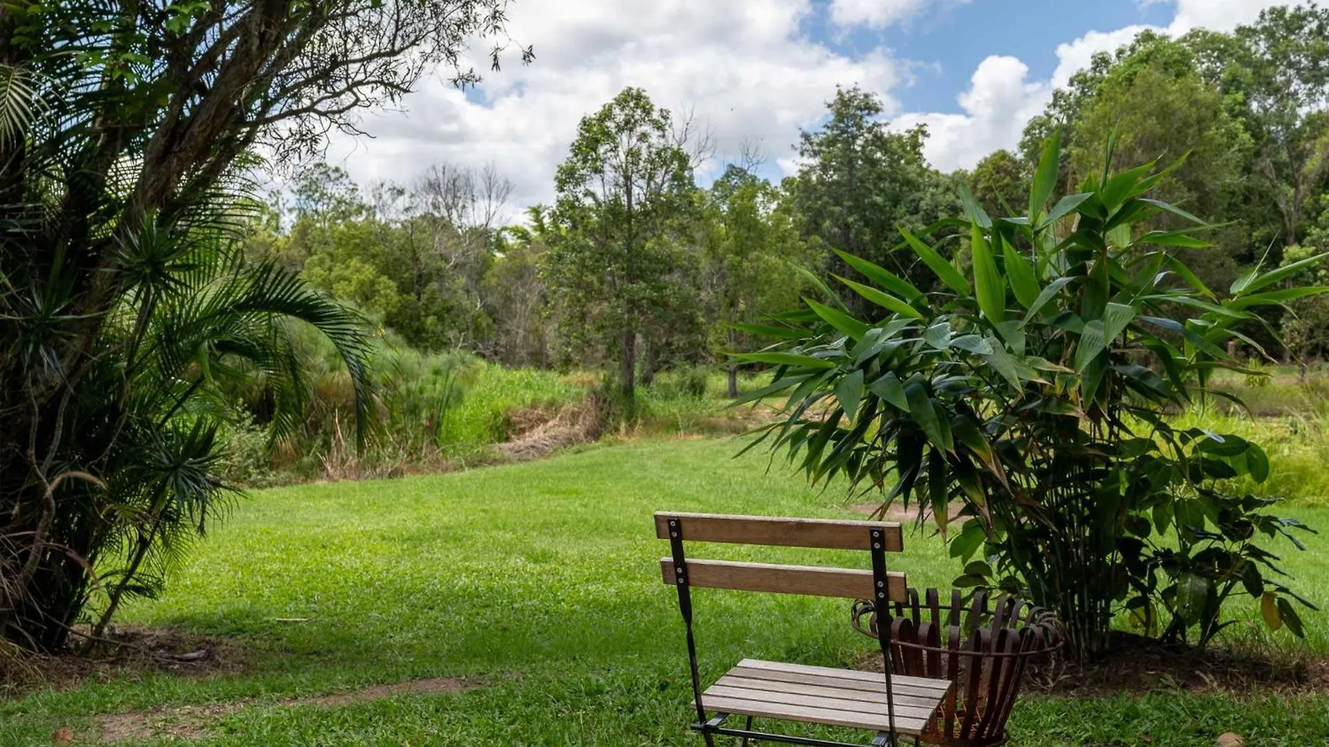 Chain Of Ponds Cottage By Tiny Away Tamaree